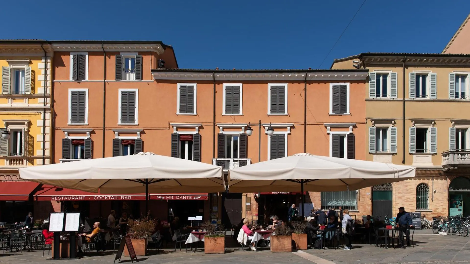 In Piazza 'Apartments & Relax' Ravenna Italy