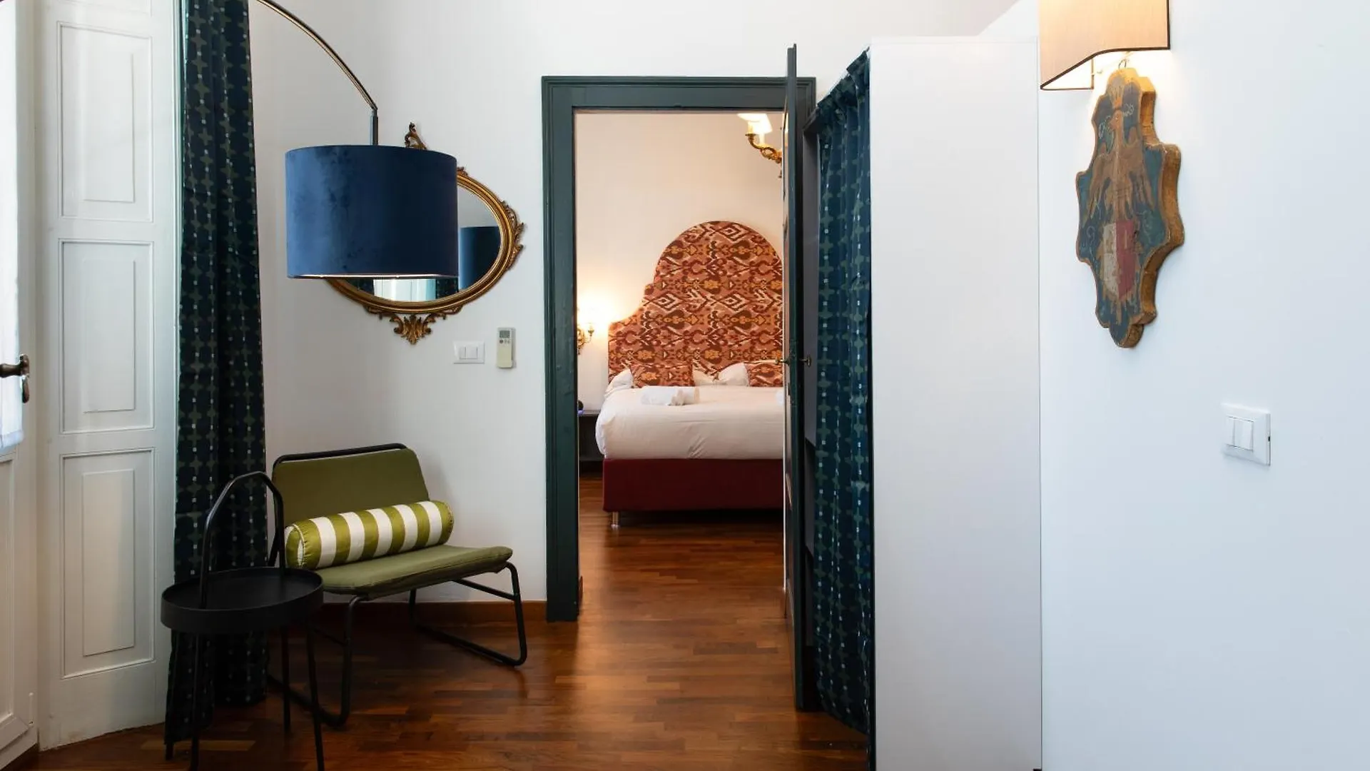 In Piazza \'Apartments & Relax\' contacts